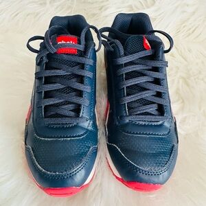 Reebok Kids Sneakers in Navy and Red